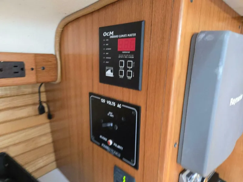 Slide: The Image of Catalina 380 2001 - 5551842