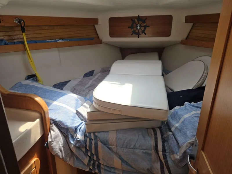 Slide: The Image of Catalina 380 2001 - 5551856