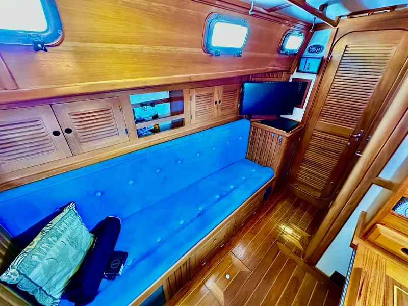 Slide: The Image of Cabo Rico 38 1993 - 5545553