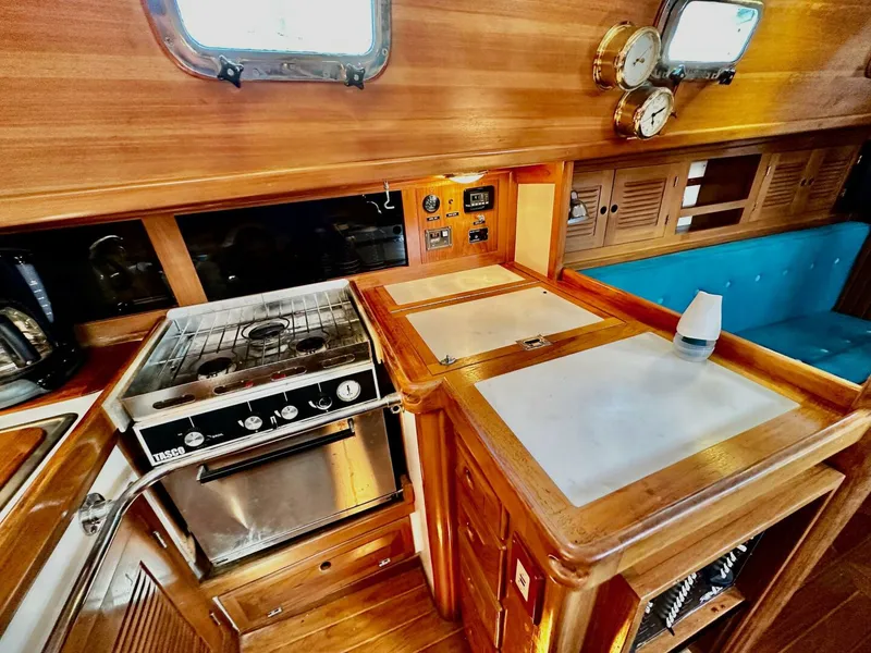 Slide: The Image of Cabo Rico 38 1993 - 5545573