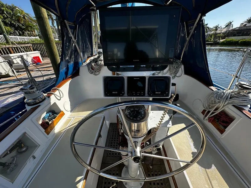 Slide: The Image of Cabo Rico 38 1993 - 5545591