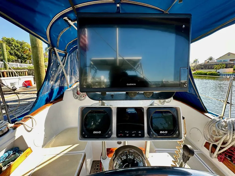 Slide: The Image of Cabo Rico 38 1993 - 5545596