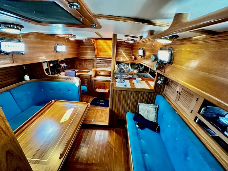 Slide: The Image of Cabo Rico 38 1993 - 5545550