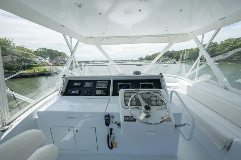 Slide: The Image of Hatteras 50 Convertible 2001 - 5545370