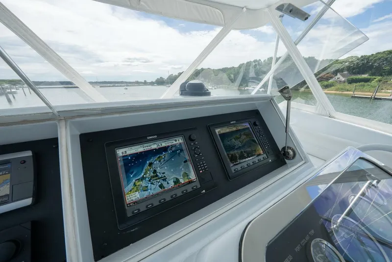 Slide: The Image of Hatteras 50 Convertible 2001 - 5545371