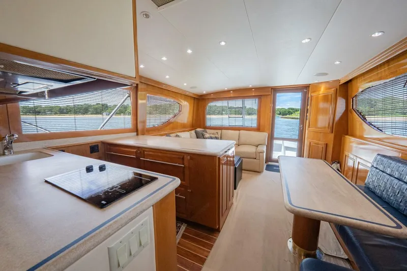 Slide: The Image of Hatteras 50 Convertible 2001 - 5545381