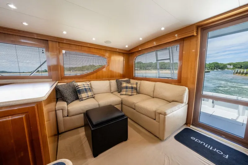 Slide: The Image of Hatteras 50 Convertible 2001 - 5545383