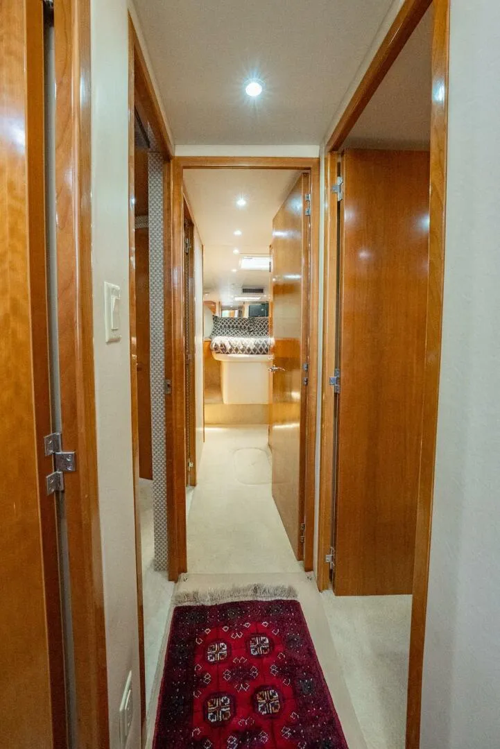 Slide: The Image of Hatteras 50 Convertible 2001 - 5545384