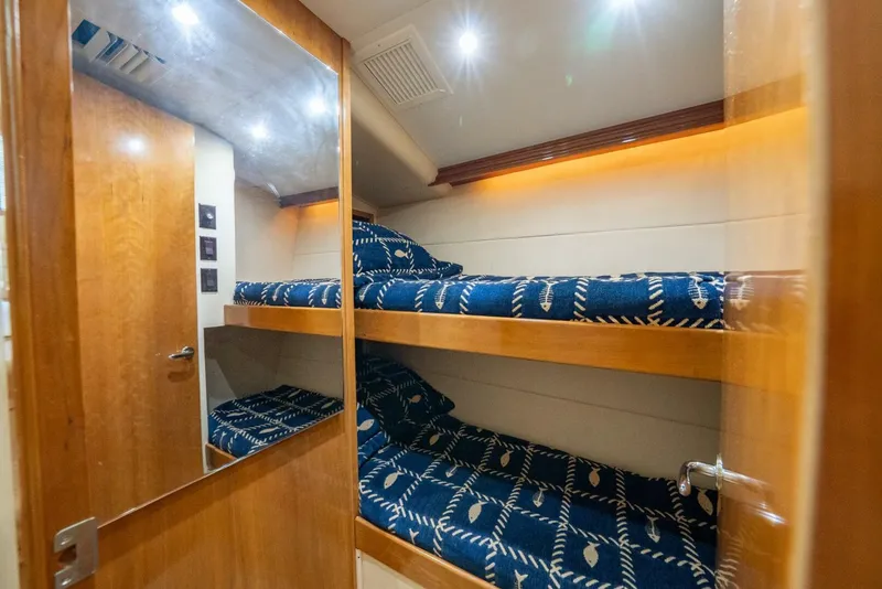 Slide: The Image of Hatteras 50 Convertible 2001 - 5545386