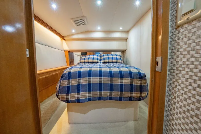 Slide: The Image of Hatteras 50 Convertible 2001 - 5545390