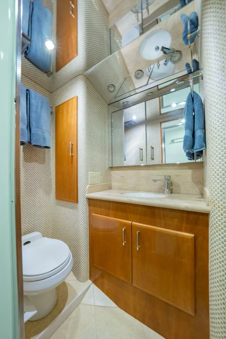 Slide: The Image of Hatteras 50 Convertible 2001 - 5545394