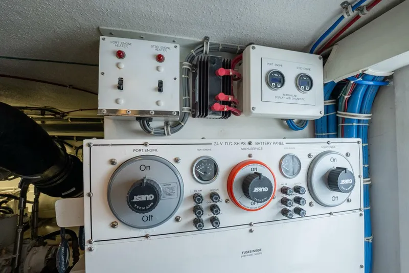 Slide: The Image of Hatteras 50 Convertible 2001 - 5545403