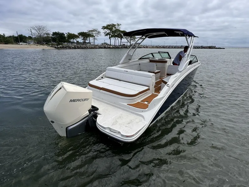 Slide: The Image of Sea Ray 270 Outboard 2024 - 5545776