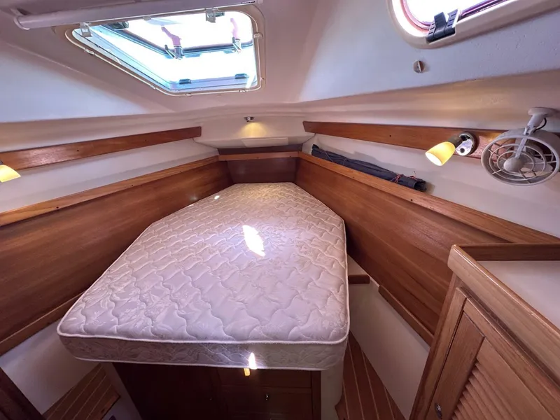 Slide: The Image of Catalina 350 2005 - 5545852