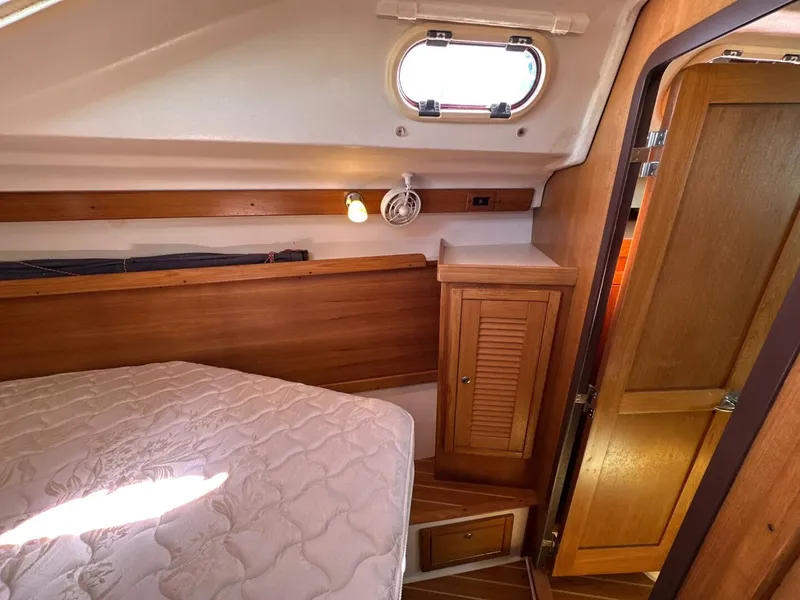 Slide: The Image of Catalina 350 2005 - 5545868