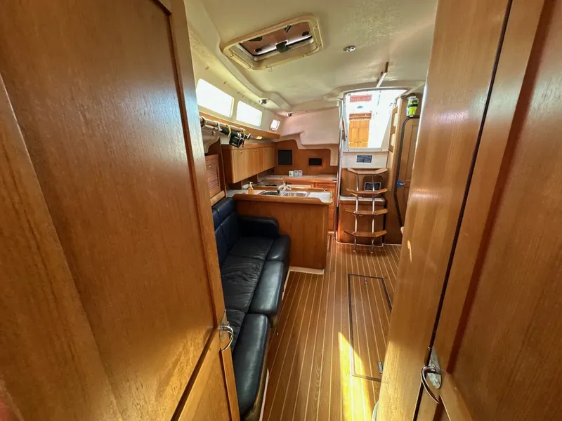 Slide: The Image of Catalina 350 2005 - 5545870