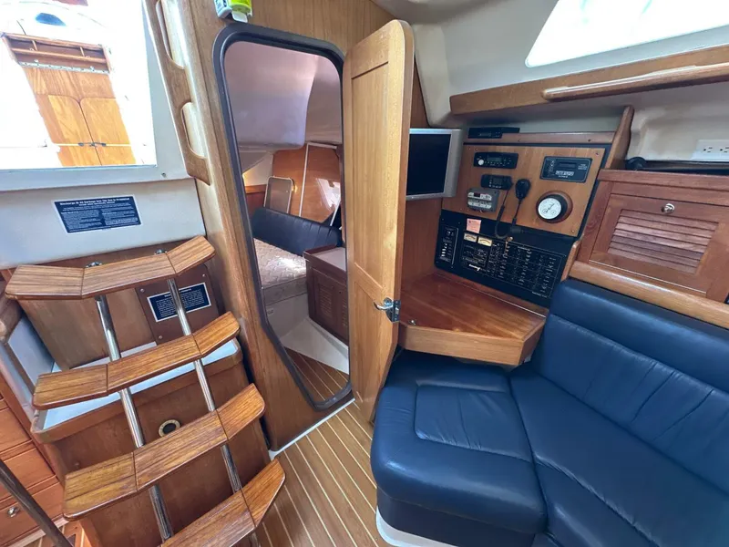 Slide: The Image of Catalina 350 2005 - 5545873