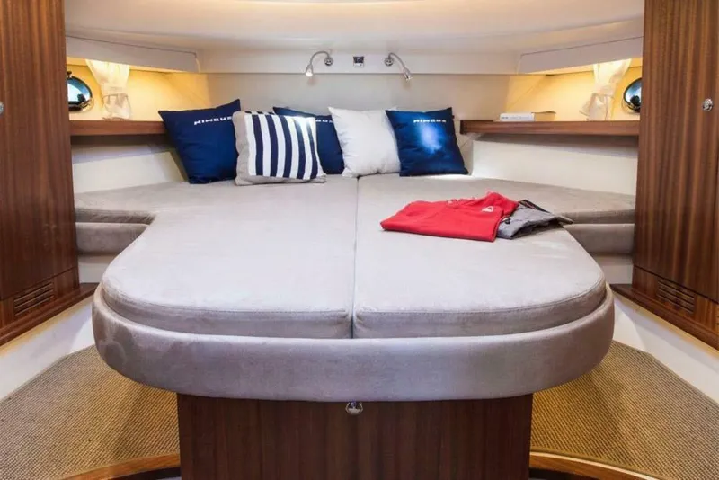 Slide: The Image of Nimbus 405 Coupé 2025 - 5552919