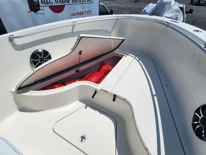 Slide: The Image of Hydra-Sports 28 2006 - 5546108