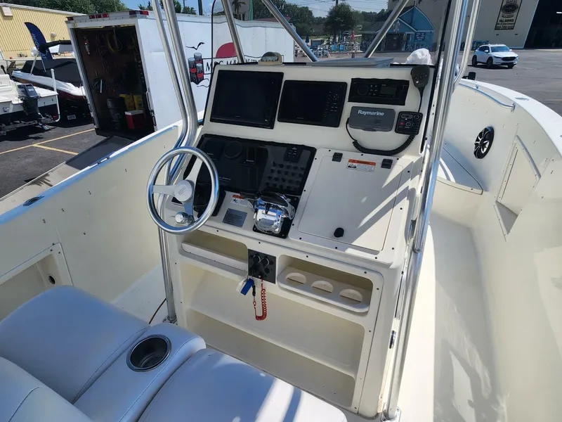 Slide: The Image of Hydra-Sports 28 2006 - 5546103