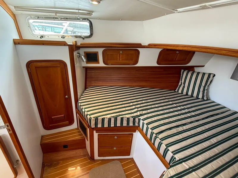 Slide: The Image of Legacy 34 Express Twin Jet 2002 - 5547815