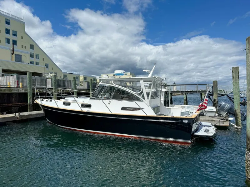 Slide: The Image of Legacy 34 Express Twin Jet 2002 - 5547800