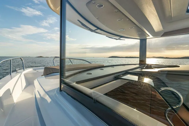 Slide: The Image of Nimbus Commuter 9 2025 - 5565710