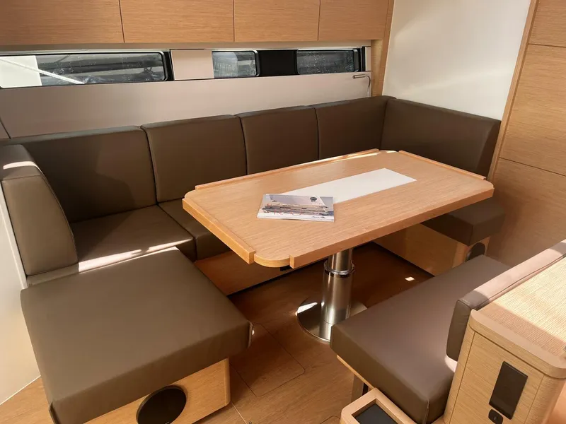 Slide: The Image of Hanse 460 2023 - 5546883