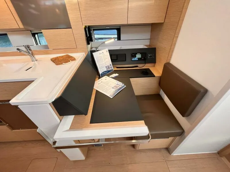 Slide: The Image of Hanse 460 2023 - 5546856