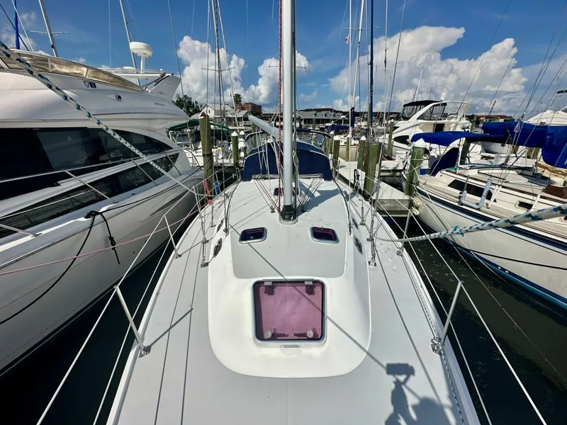 Slide: The Image of Catalina 36 2005 - 5547210