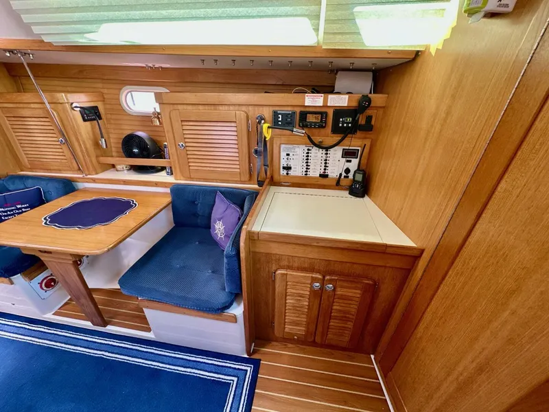 Slide: The Image of Catalina 36 2005 - 5547261