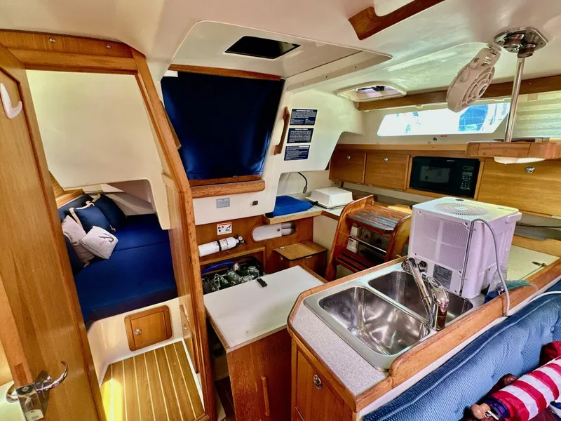 Slide: The Image of Catalina 36 2005 - 5547307