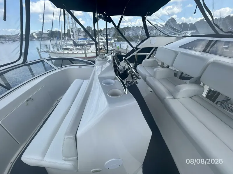 Slide: The Image of 39' Silverton flybridge starboard - 5547535