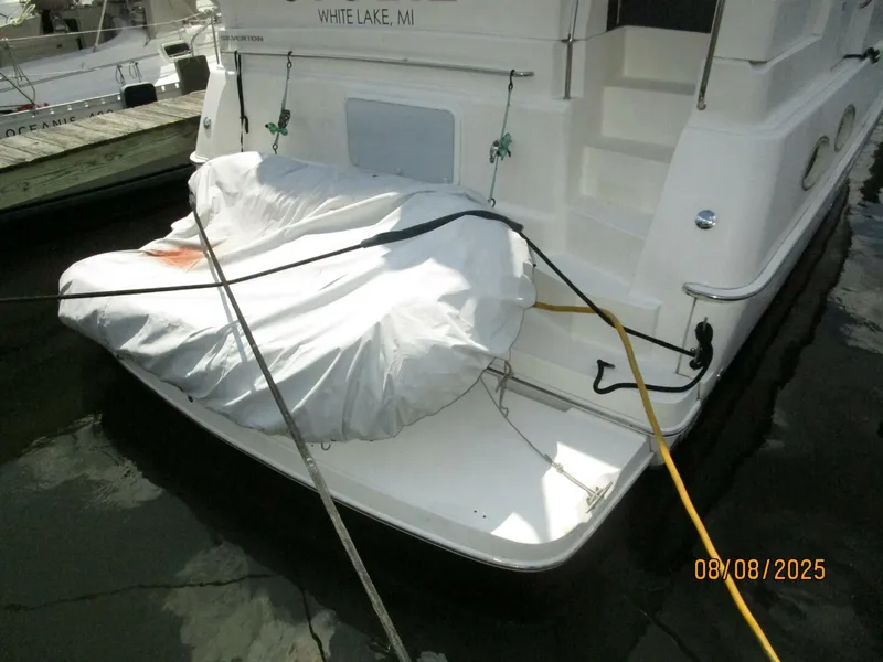 Slide: The Image of 39' Silverton swimplatform - 5547574