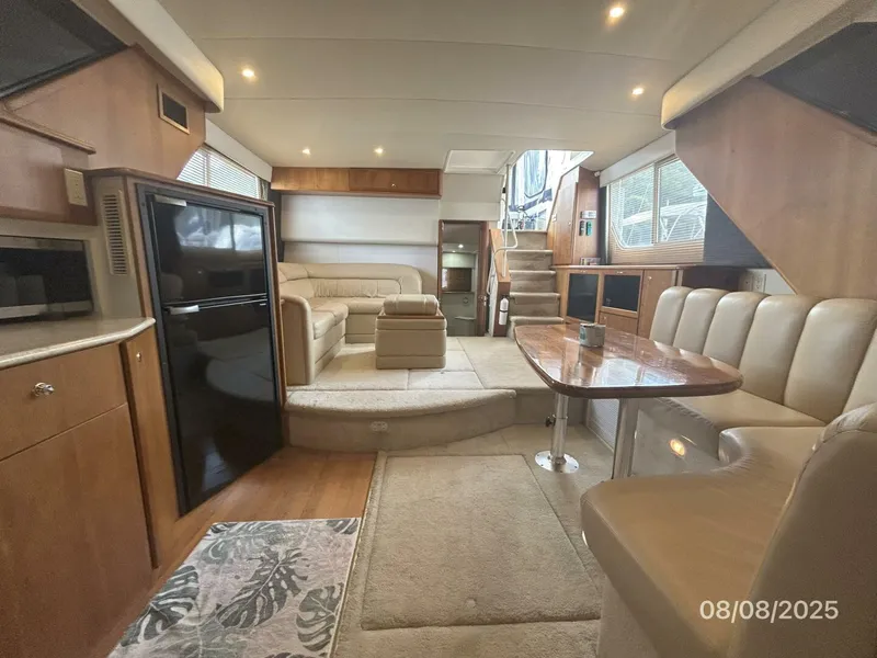 Slide: The Image of 39' Silverton salon aft - 5547558