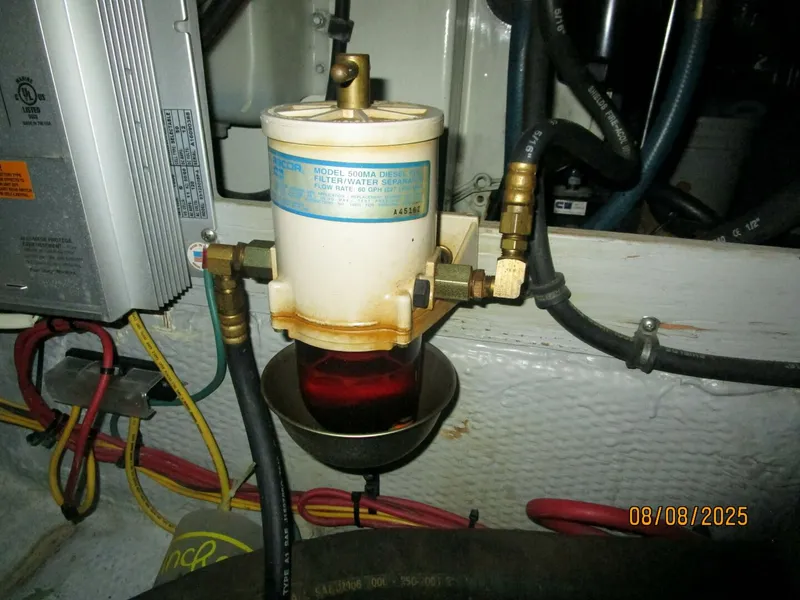 Slide: The Image of 39' Silverton generator Racor fuel filter - 5547542