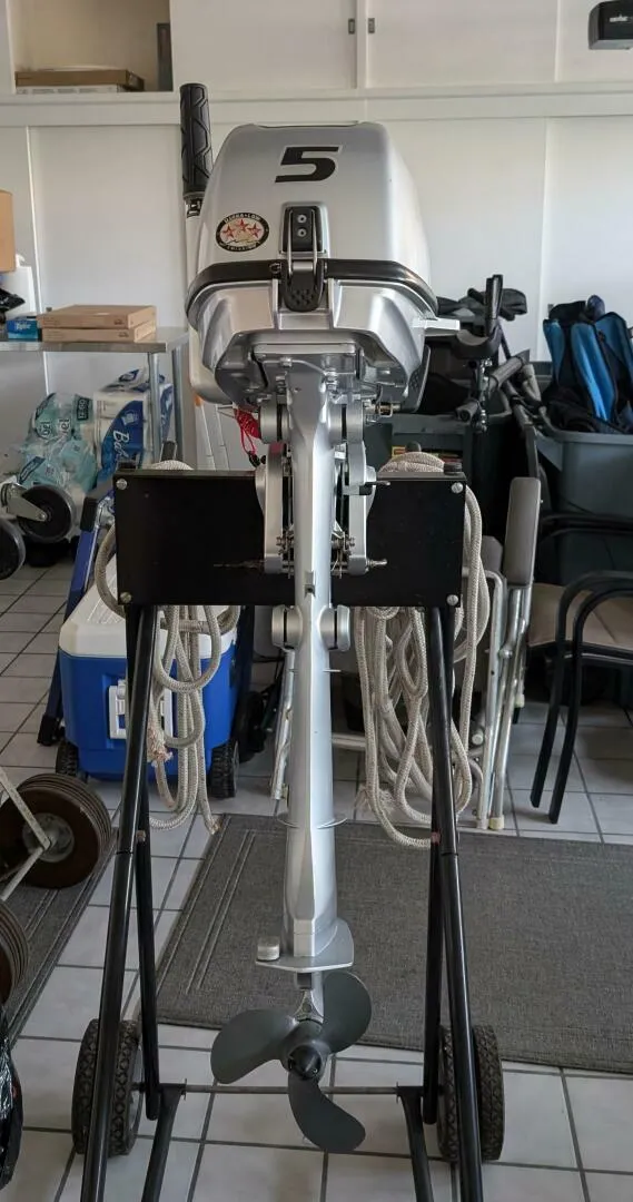 Slide: The Image of 5 Horse Honda With 3 Blade Prop - 5547616