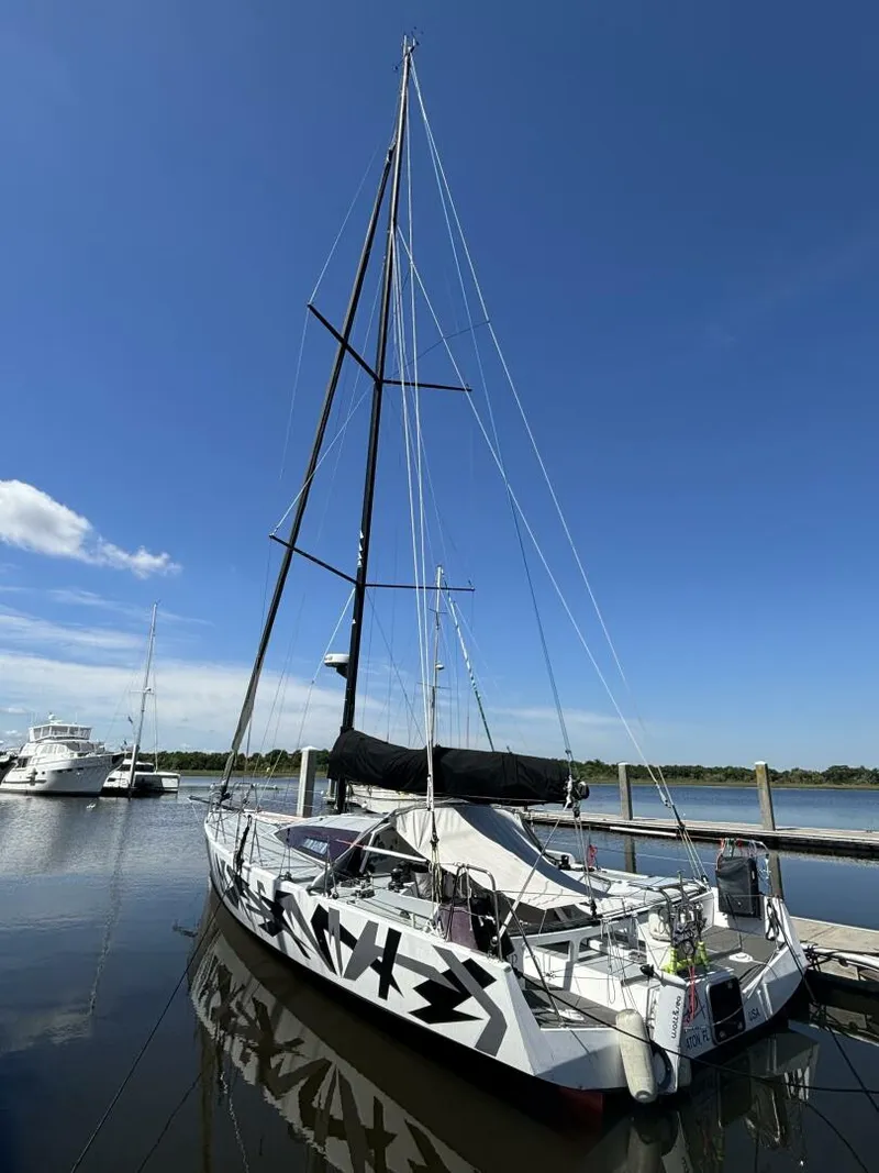 Slide: The Image of Class 40 Akilaria RC2 offshore racing sailboat 2009 - 5558340