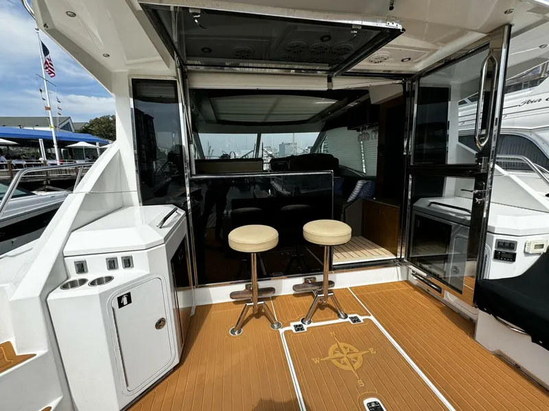 Slide: The Image of Cruisers Yachts 45 Cantius 2014 - 5548067