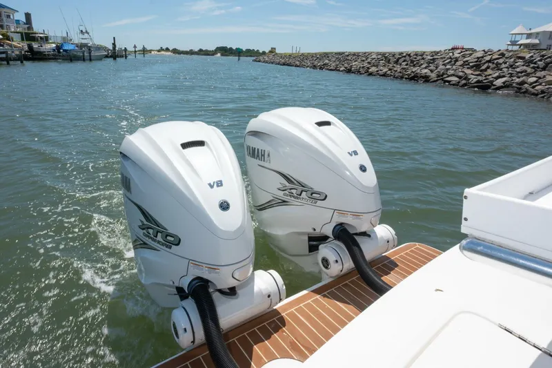 Slide: The Image of 2022 Regulator 31 Dave 085 - 5552365