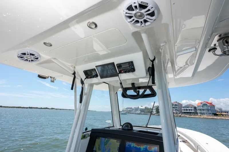 Slide: The Image of 2022 Regulator 31 Dave 095 - 5552325