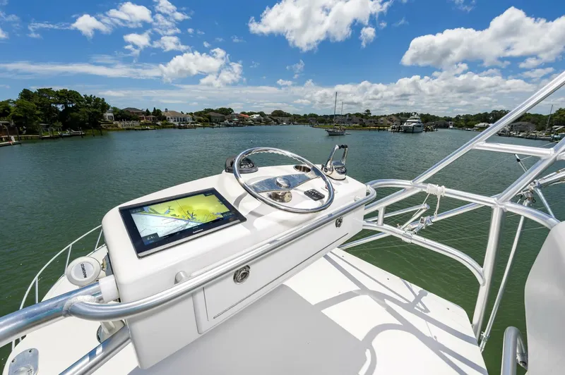 Slide: The Image of Albemarle 360 Express Fisherman 2019 - 5585472