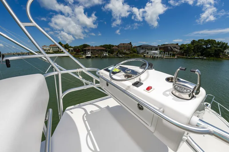 Slide: The Image of Albemarle 360 Express Fisherman 2019 - 5585473