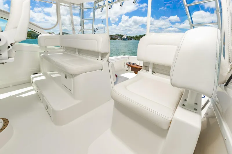 Slide: The Image of Albemarle 360 Express Fisherman 2019 - 5585439