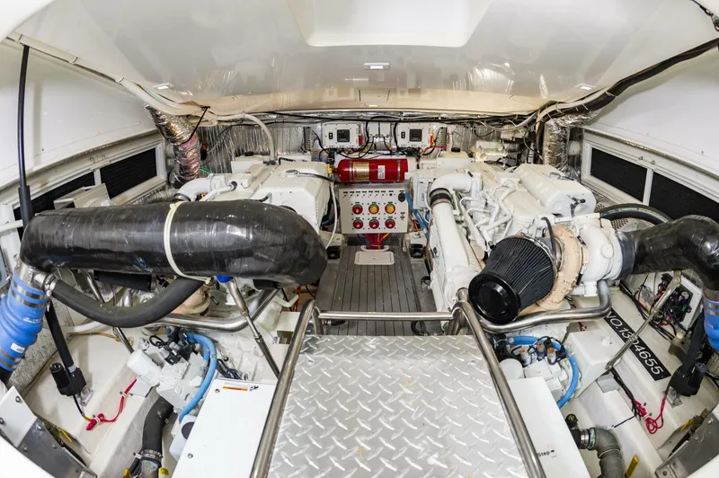 Slide: The Image of Albemarle 360 Express Fisherman 2019 - 5585414