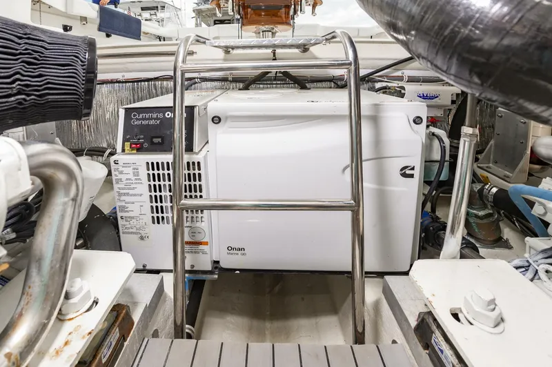 Slide: The Image of Albemarle 360 Express Fisherman 2019 - 5585416