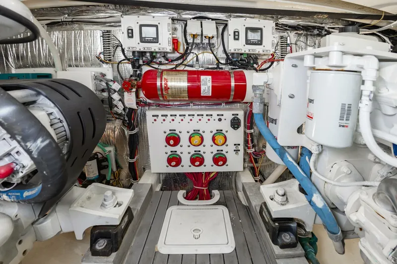 Slide: The Image of Albemarle 360 Express Fisherman 2019 - 5585423