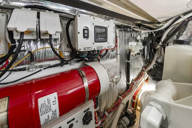 Slide: The Image of Albemarle 360 Express Fisherman 2019 - 5585424