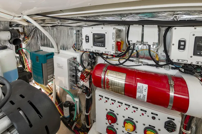 Slide: The Image of Albemarle 360 Express Fisherman 2019 - 5585425