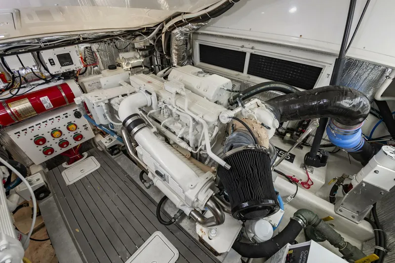 Slide: The Image of Albemarle 360 Express Fisherman 2019 - 5585426